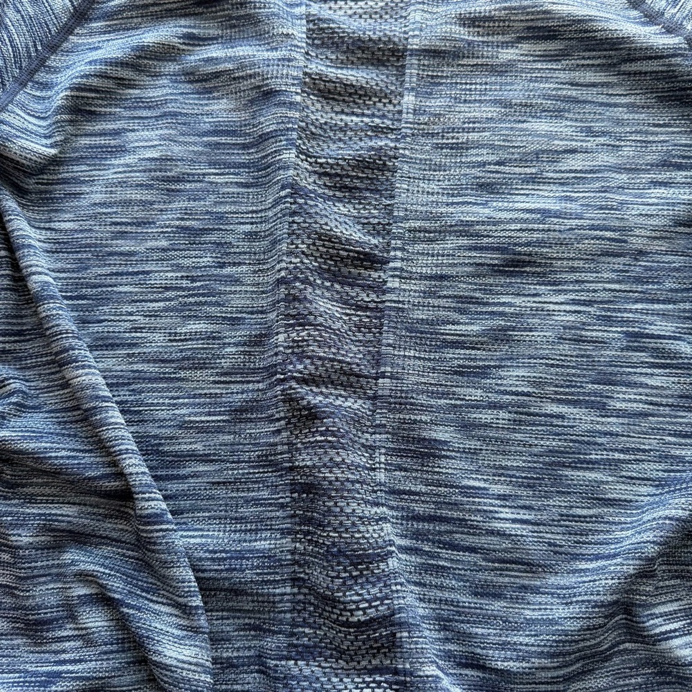 Livi Active Blue Heathered Short Sleeve Tee - Picture 6 of 7